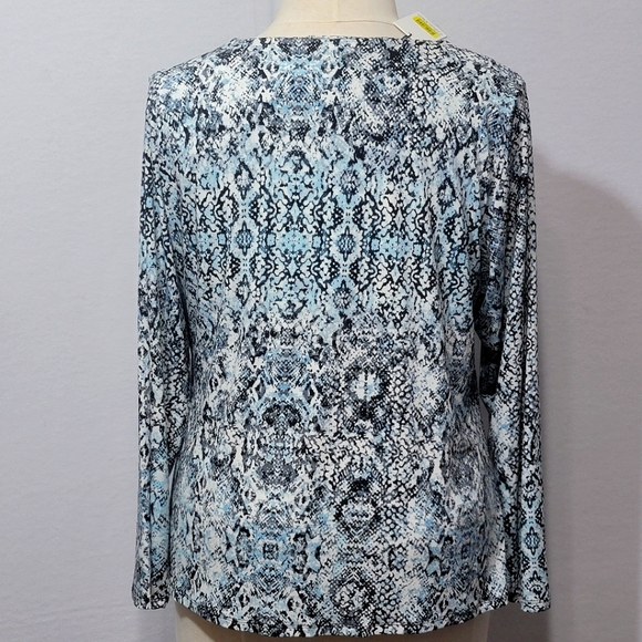NEW WITH TAGS! Calvin Klein Women's Printed Blouse w/ Rouching Size 2X. #0526 - Picture 4 of 6